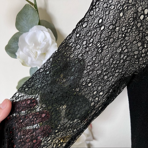 💚 Forever 21 Lace Long Sleeve Romper - Picture 7 of 15